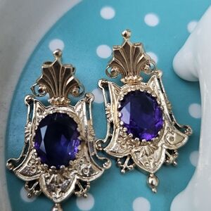 Elegant Gold and Amethyst Earrings